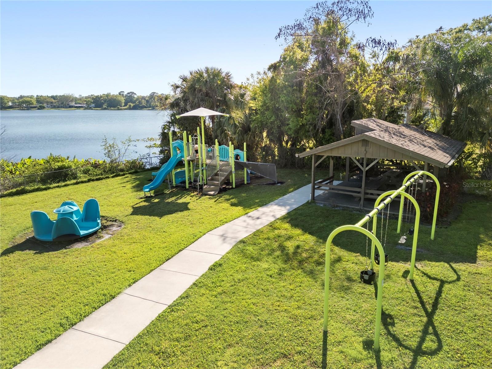 85 CAROLWOOD BLVD, FERN PARK, FL, 32730