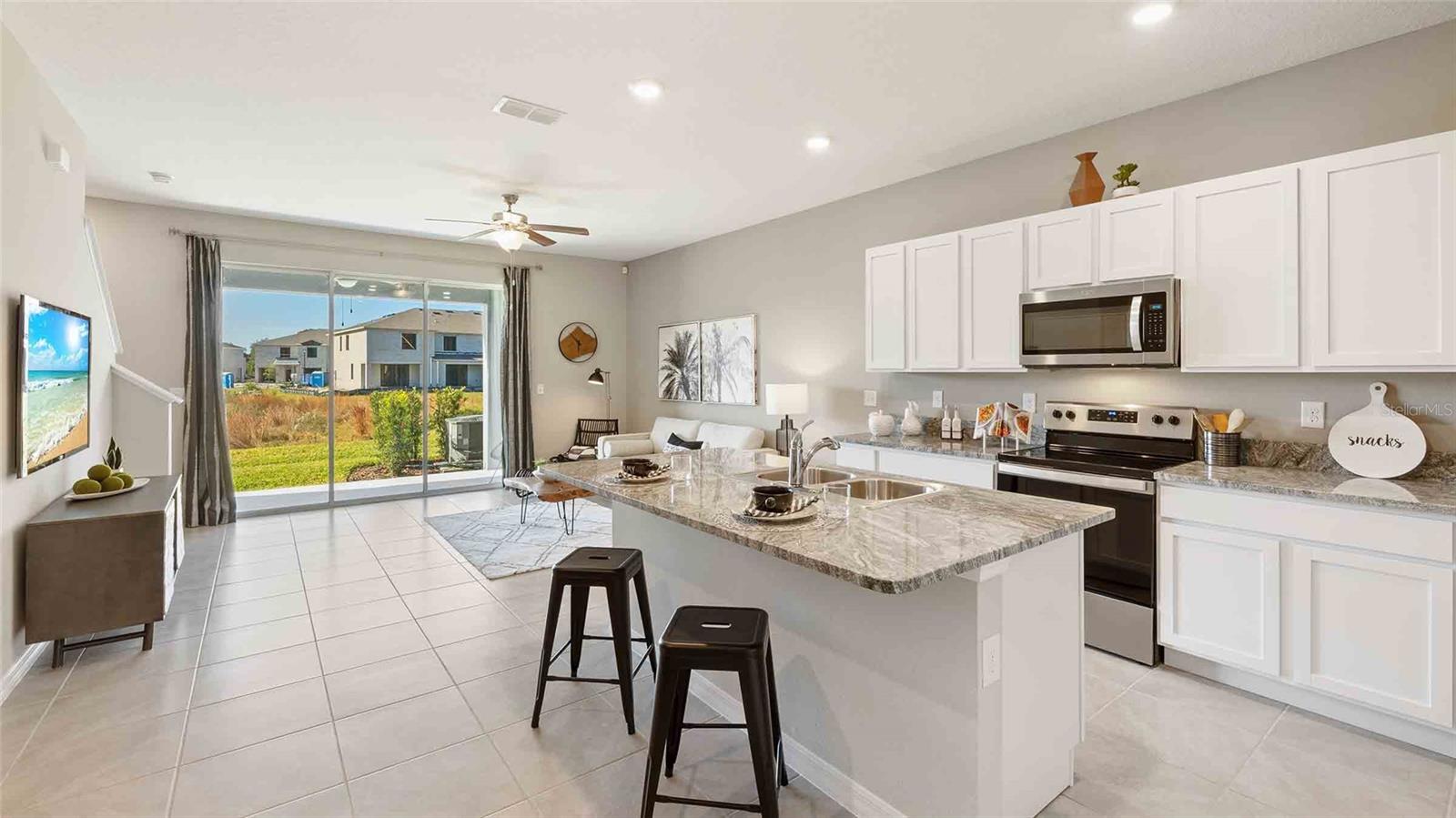 513 MANGROVE SHADE CIR, APOLLO BEACH, FL, 33572