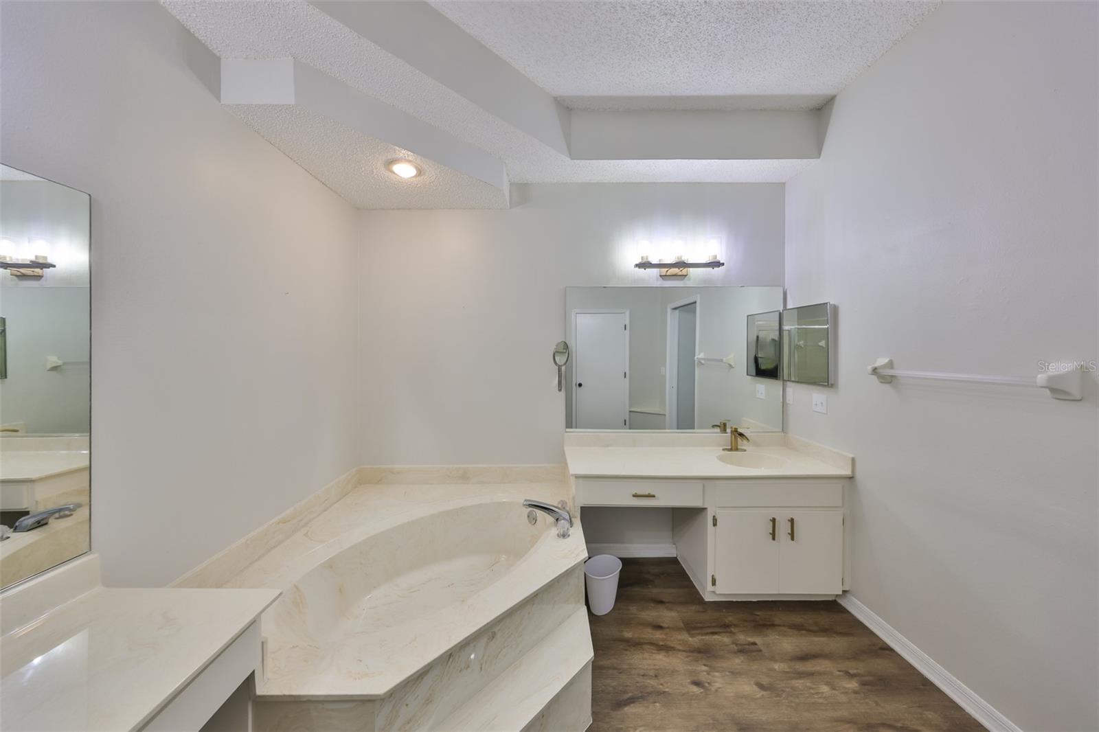 604 MCDANIEL ST, SUN CITY CENTER, FL, 33573
