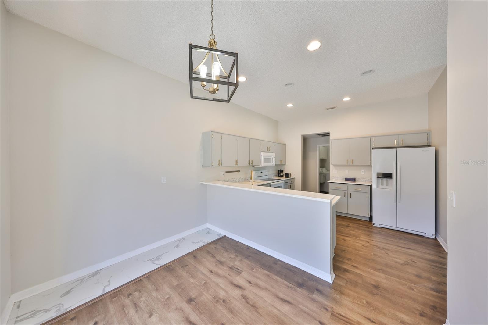 604 MCDANIEL ST, SUN CITY CENTER, FL, 33573