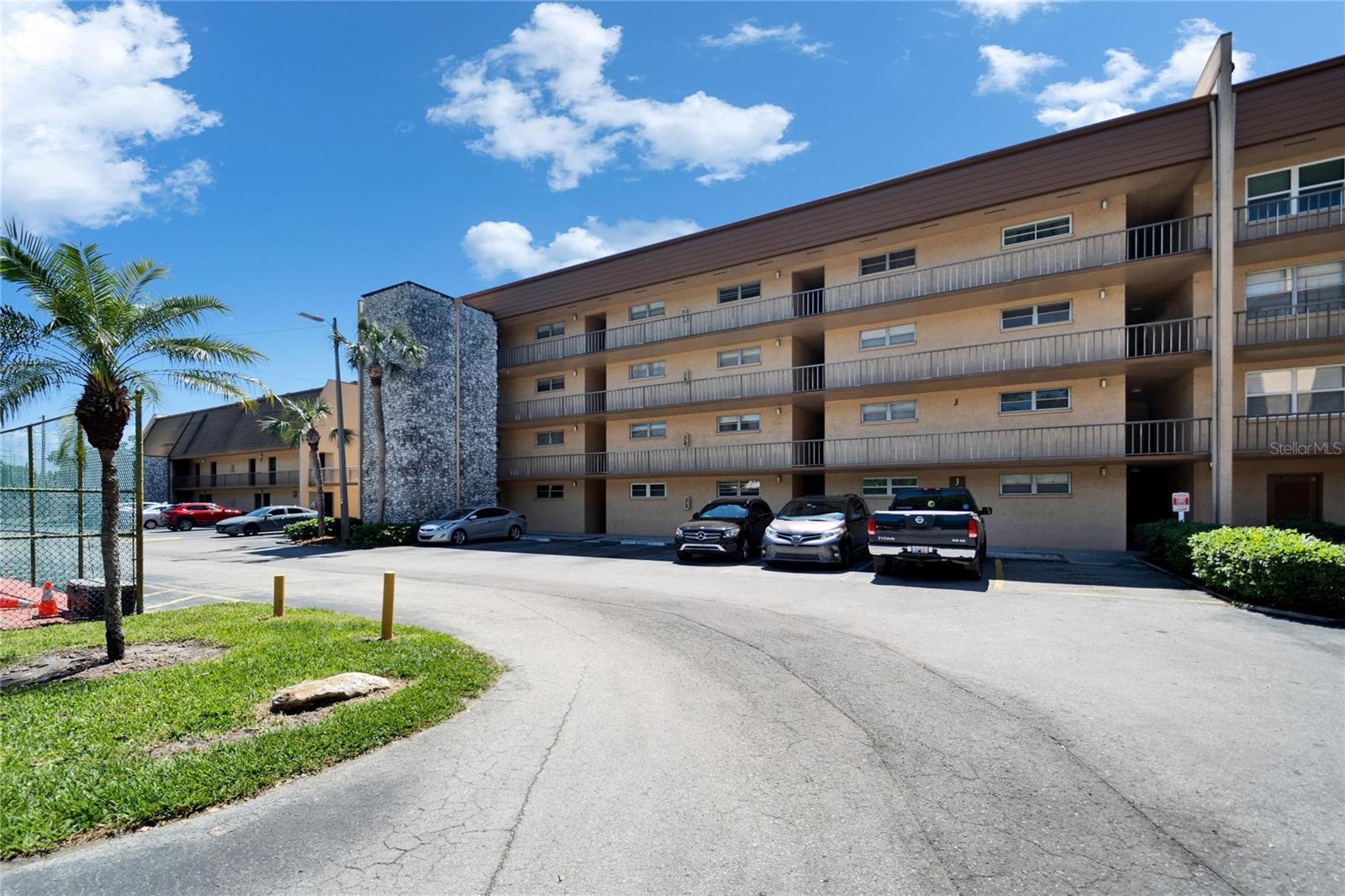 5820 N CHURCH AVE #241, TAMPA, FL, 33614