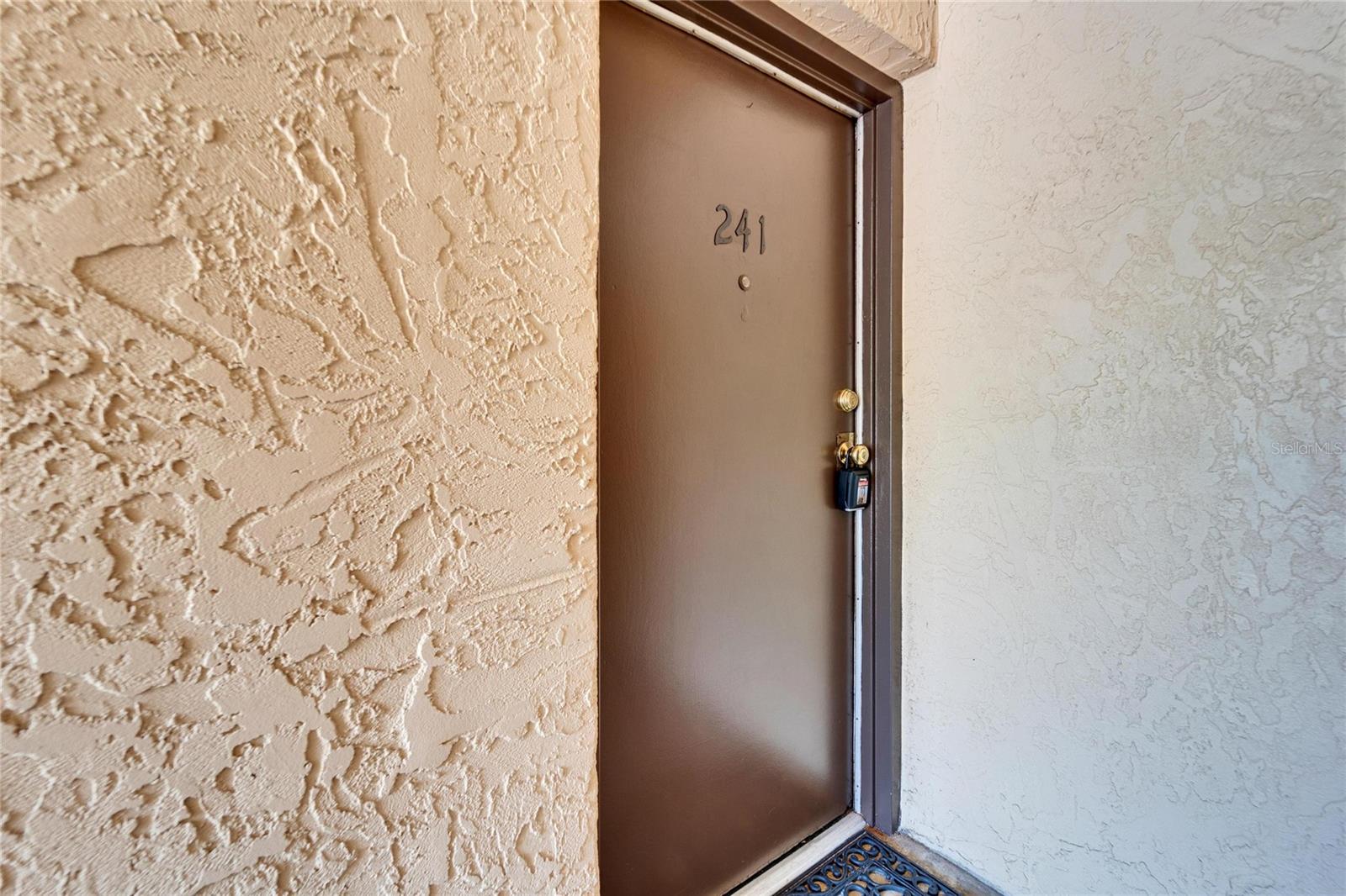 5820 N CHURCH AVE #241, TAMPA, FL, 33614