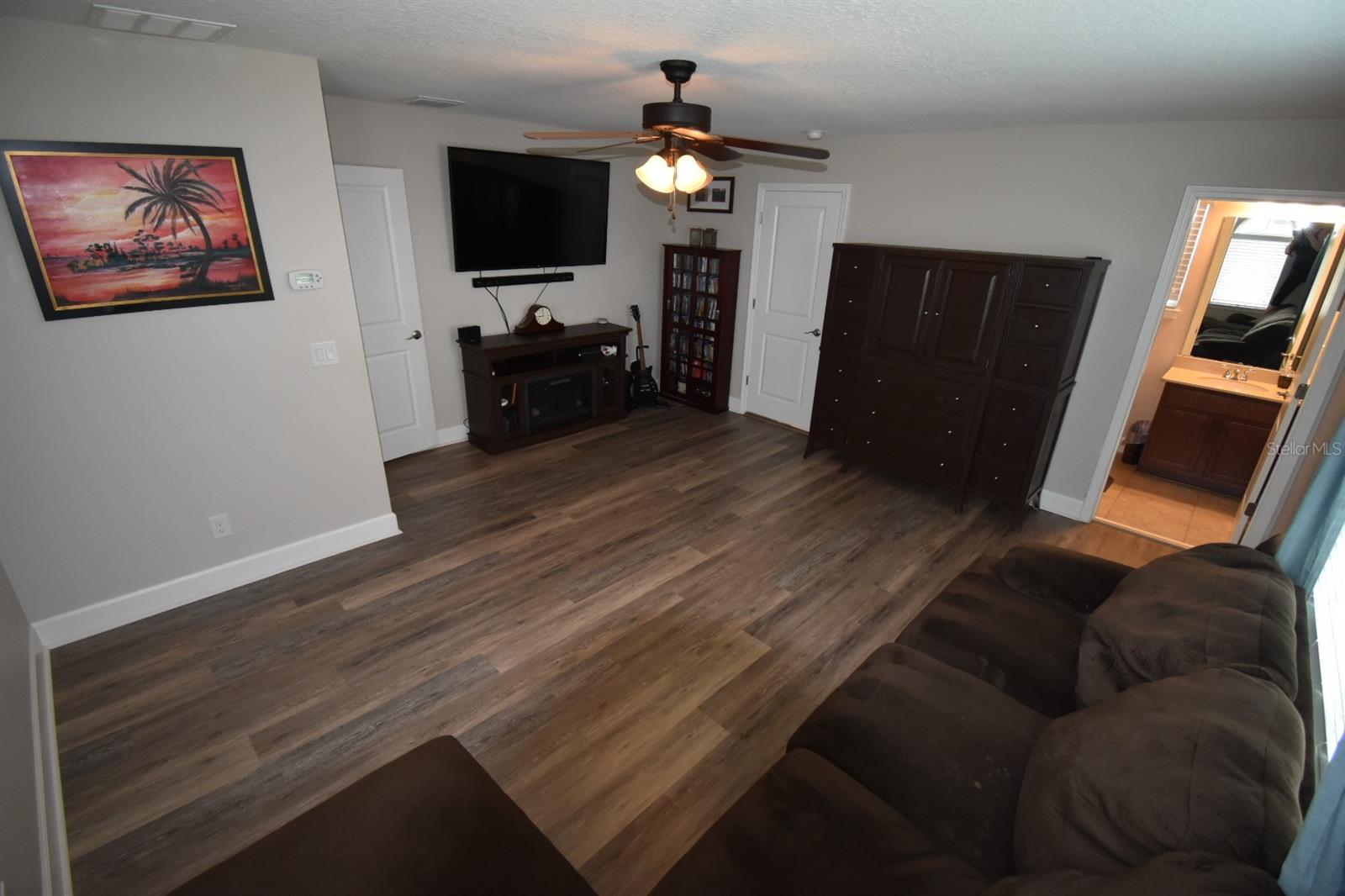 734 CALABRIA WAY, HOWEY IN THE HILLS, FL, 34737