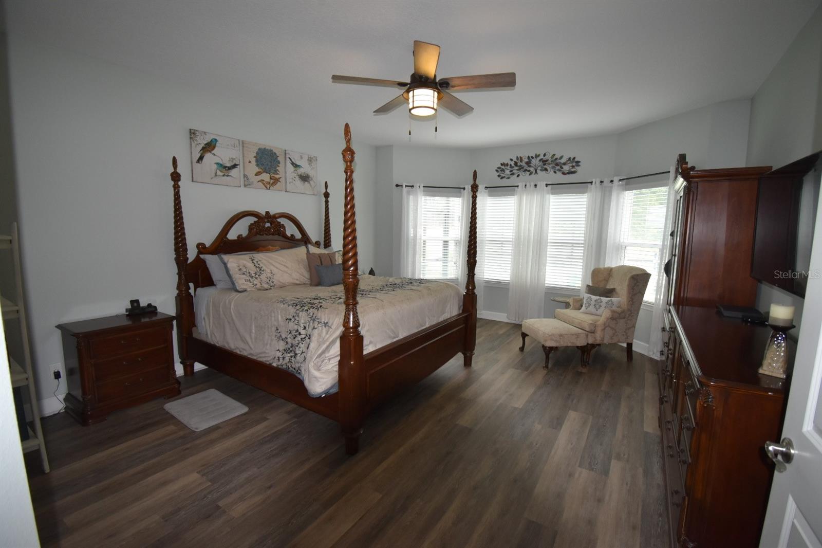 734 CALABRIA WAY, HOWEY IN THE HILLS, FL, 34737