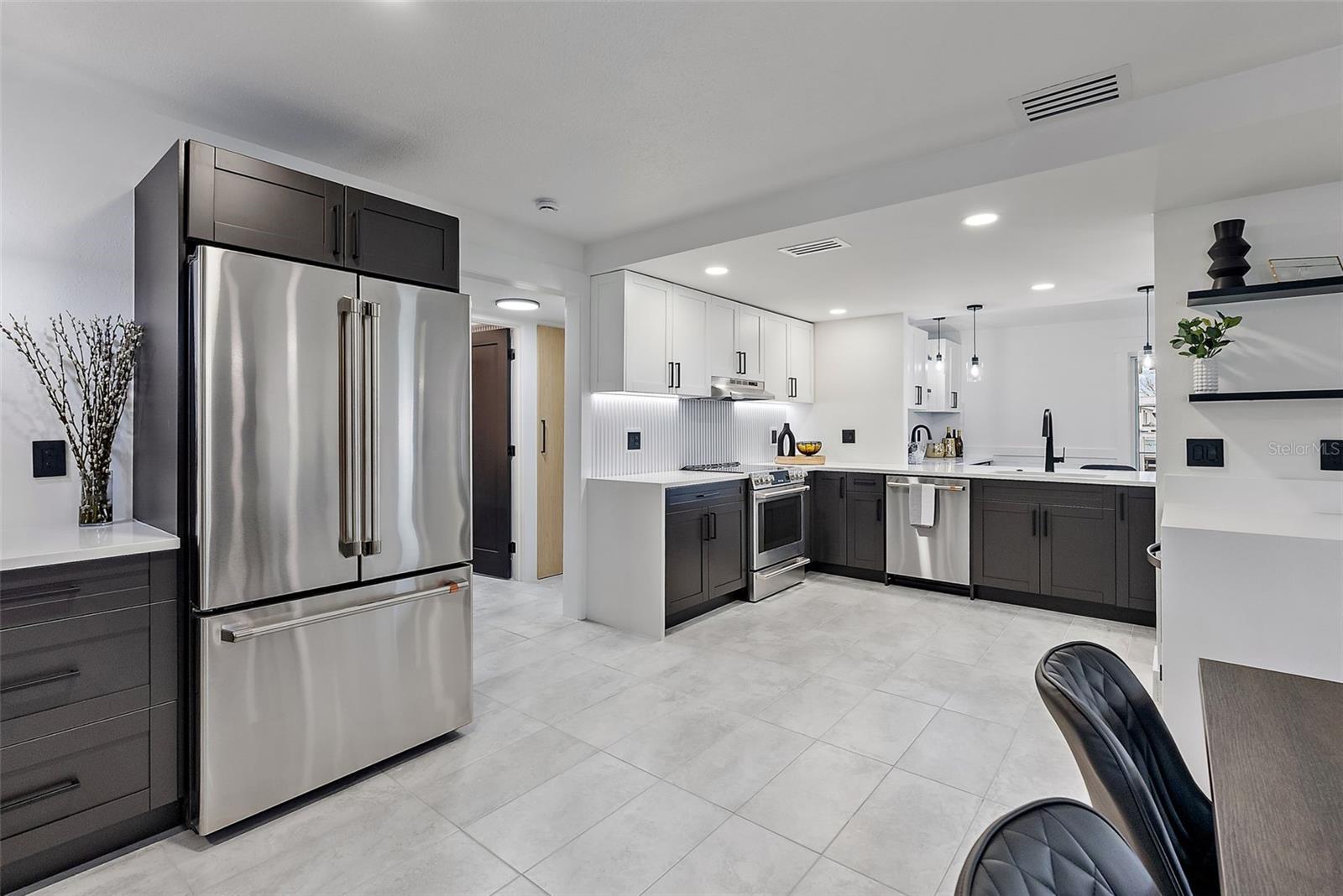 1449 48TH AVE NE, ST PETERSBURG, FL, 33703