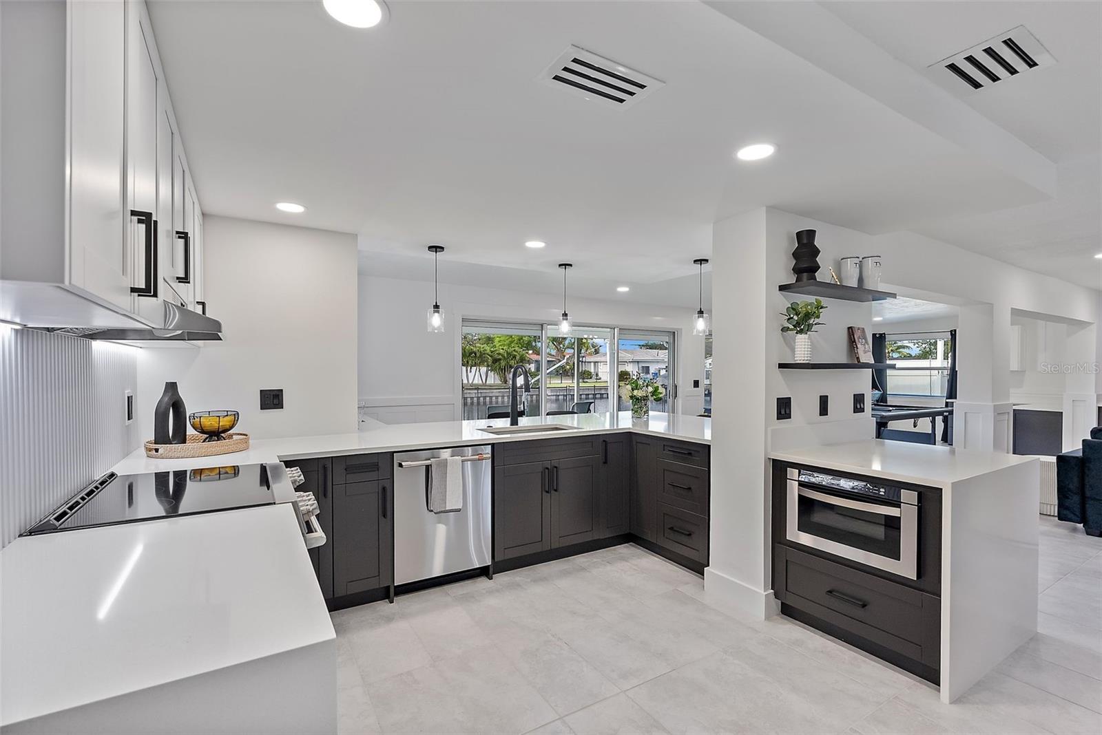 1449 48TH AVE NE, ST PETERSBURG, FL, 33703