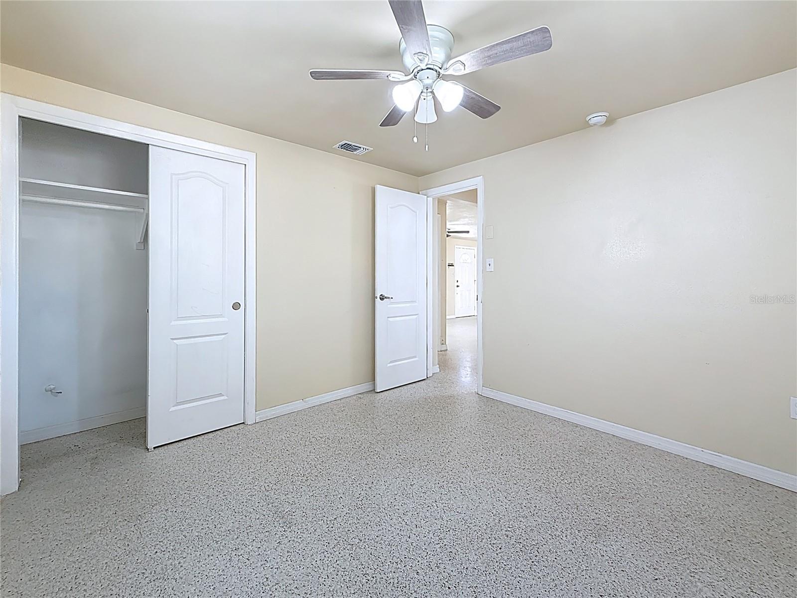 2122 HOLIDAY DR, HOLIDAY, FL, 34691