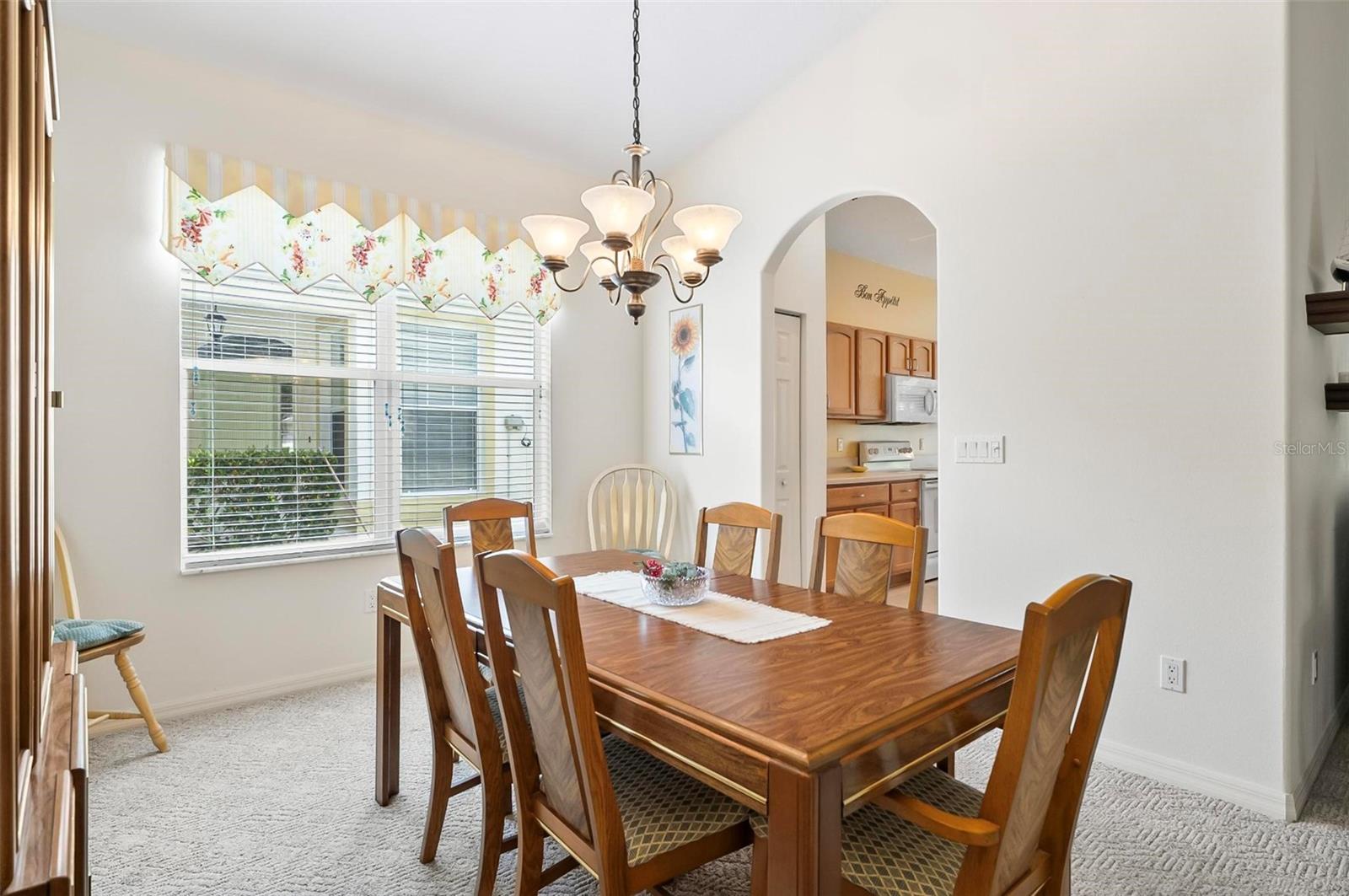 8 CROSSTIE CT, PALM COAST, FL, 32137