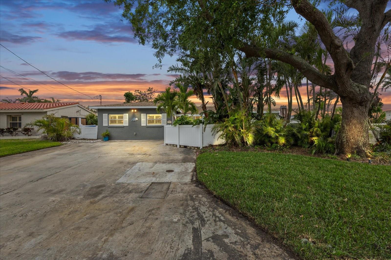 7912 3RD AVE S, ST PETERSBURG, FL, 33707