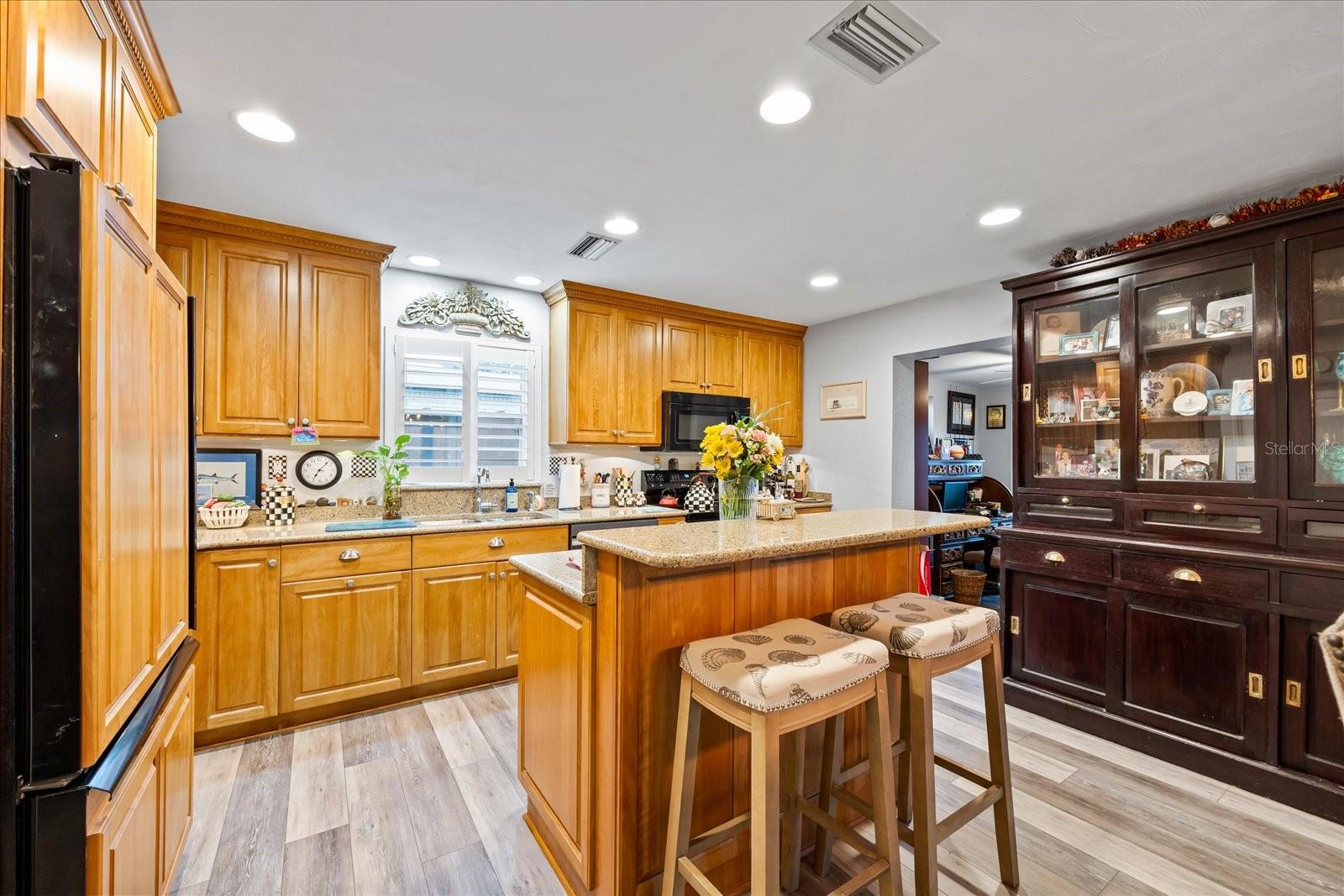 7912 3RD AVE S, ST PETERSBURG, FL, 33707