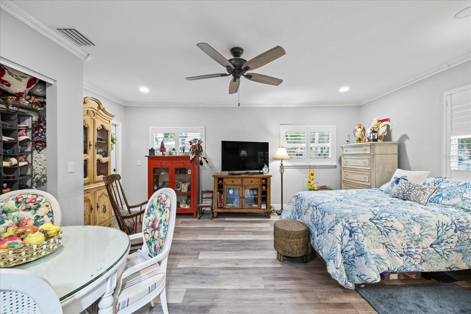 7912 3RD AVE S, ST PETERSBURG, FL, 33707