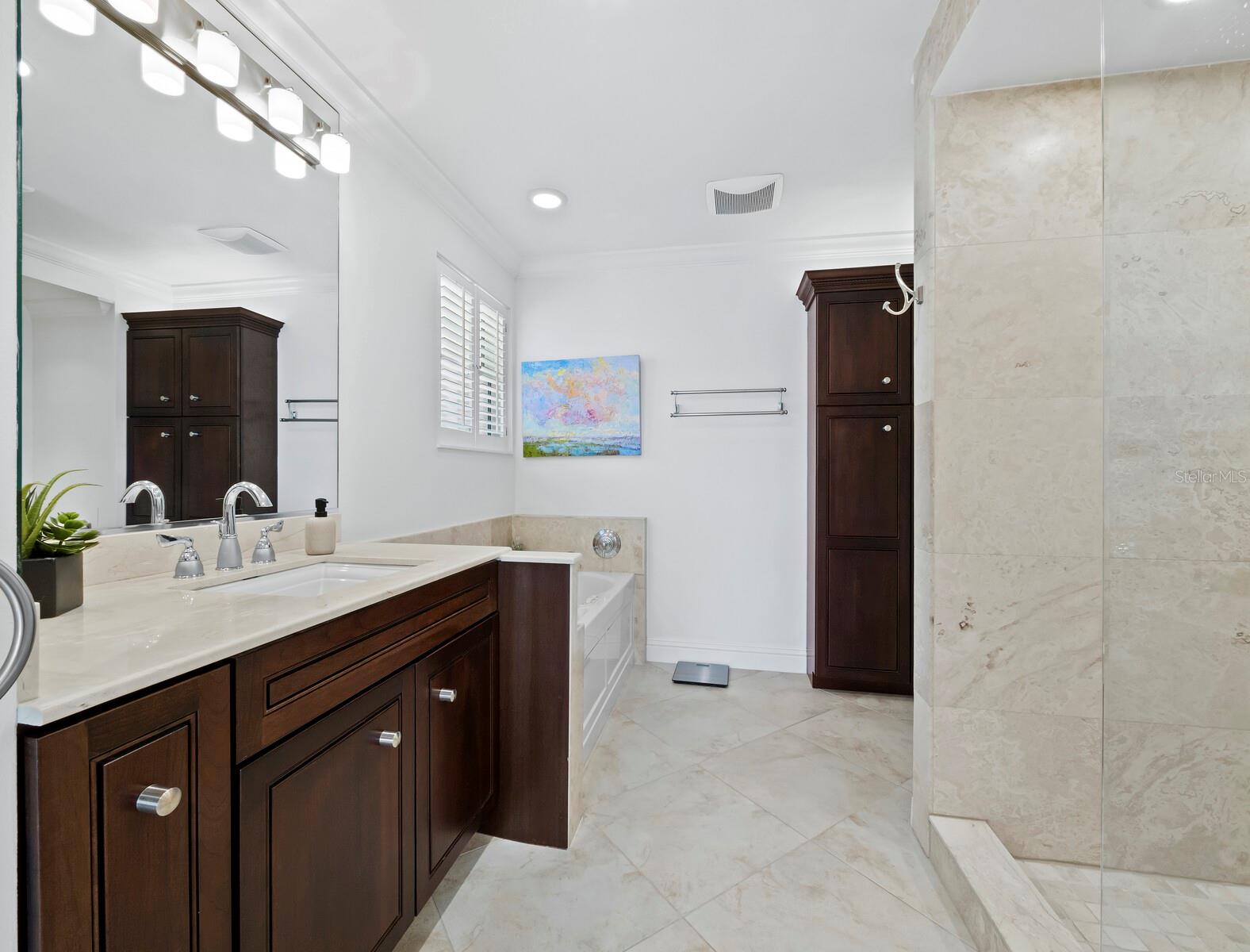 3322 BAYOU RD, LONGBOAT KEY, FL, 34228