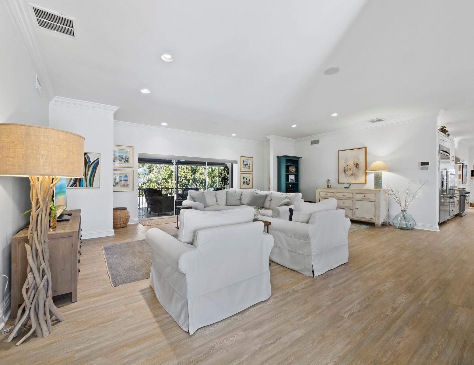 3322 BAYOU RD, LONGBOAT KEY, FL, 34228