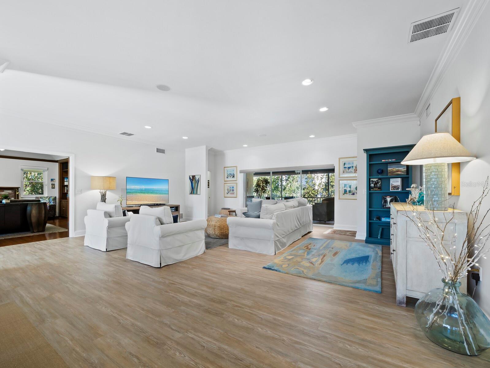 3322 BAYOU RD, LONGBOAT KEY, FL, 34228