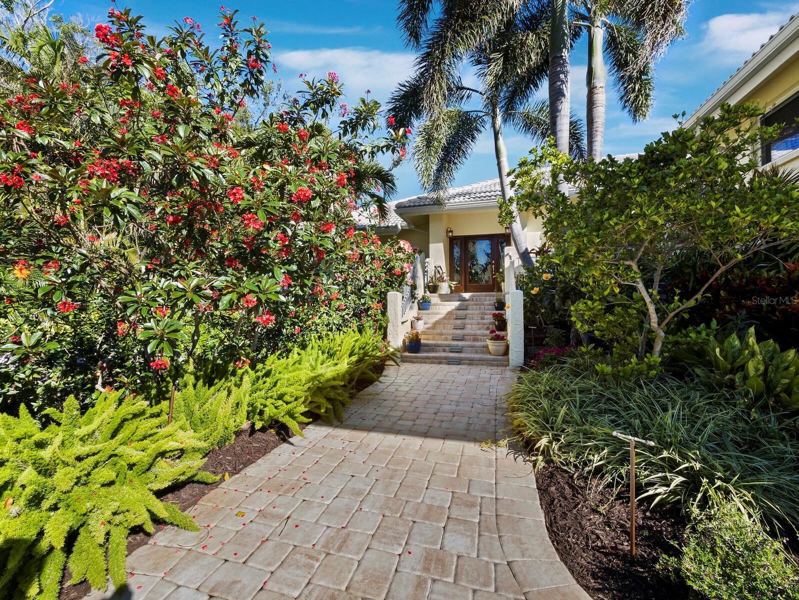 3322 BAYOU RD, LONGBOAT KEY, FL, 34228