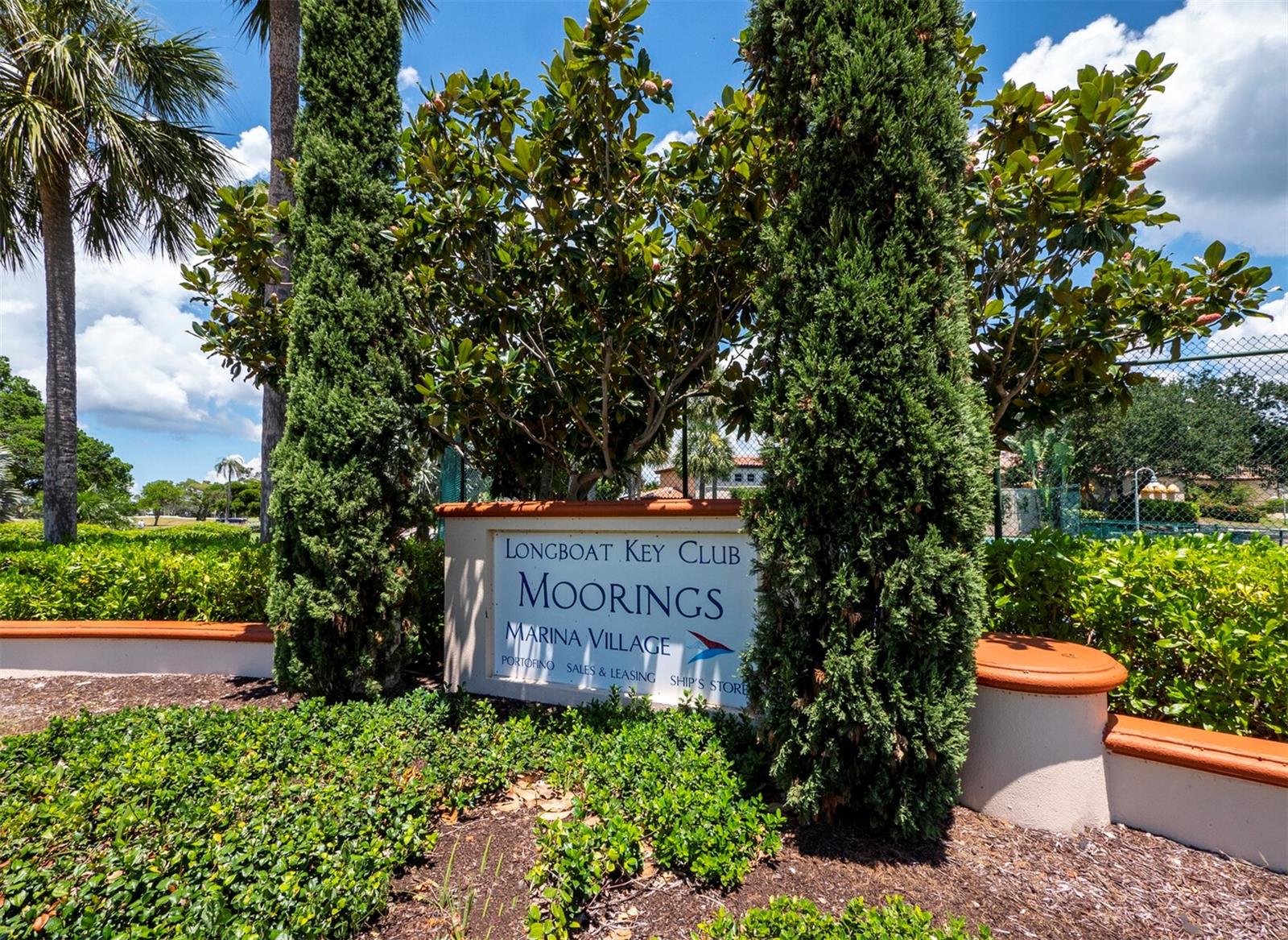 3322 BAYOU RD, LONGBOAT KEY, FL, 34228