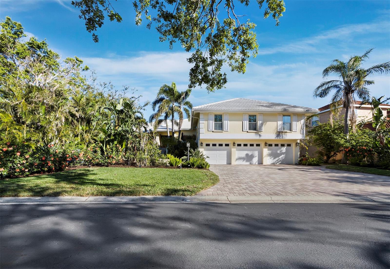 3322 BAYOU RD, LONGBOAT KEY, FL, 34228