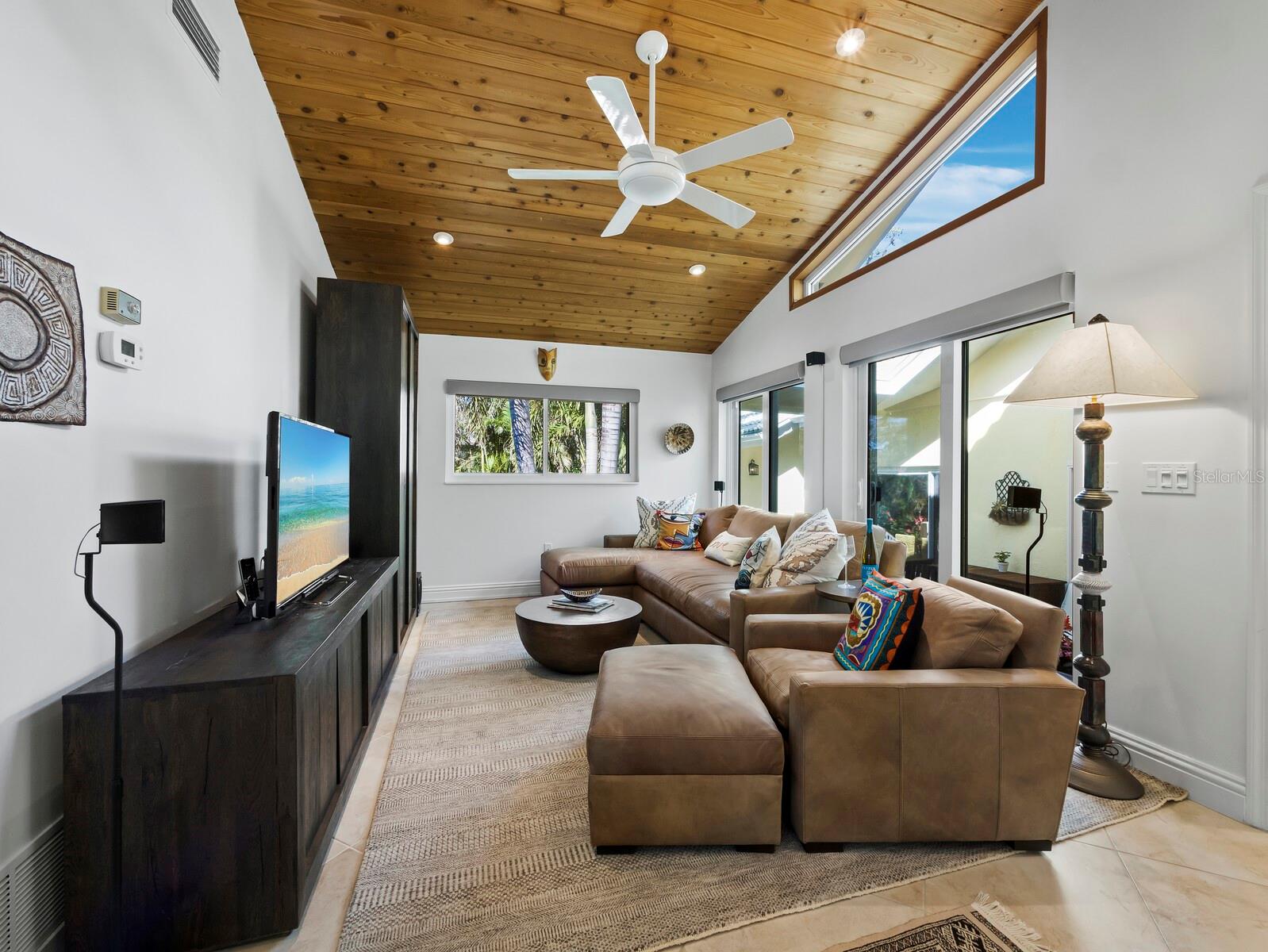 3322 BAYOU RD, LONGBOAT KEY, FL, 34228