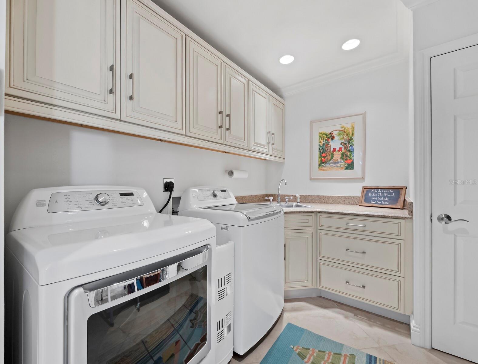 3322 BAYOU RD, LONGBOAT KEY, FL, 34228