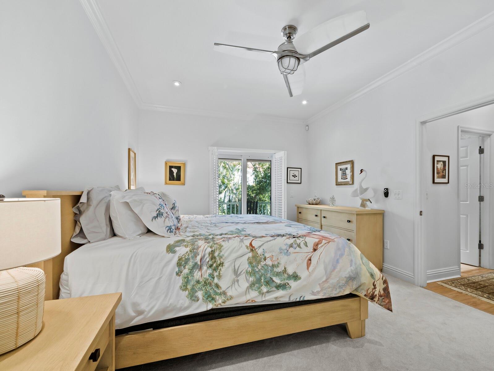 3322 BAYOU RD, LONGBOAT KEY, FL, 34228