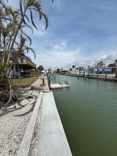 1285 HOLIDAY DR, ENGLEWOOD, FL, 34223
