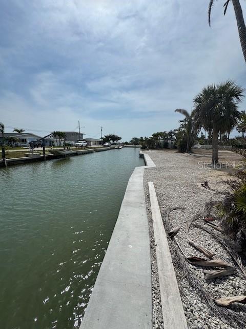 1285 HOLIDAY DR, ENGLEWOOD, FL, 34223