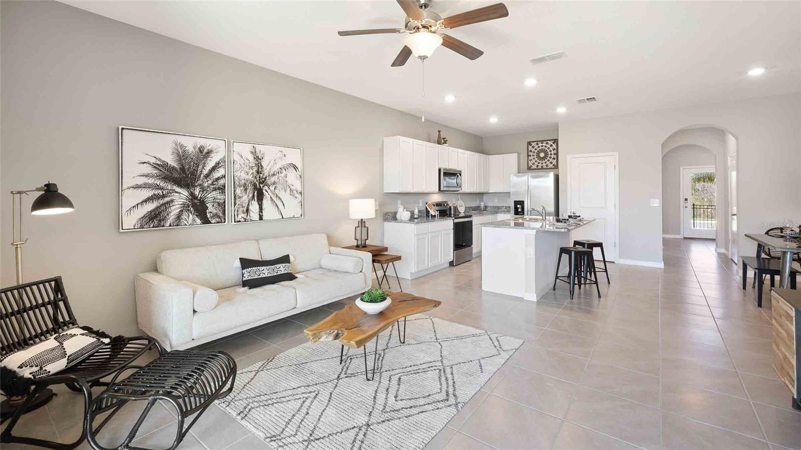 518 MANGROVE SHADE CIR, APOLLO BEACH, FL, 33572