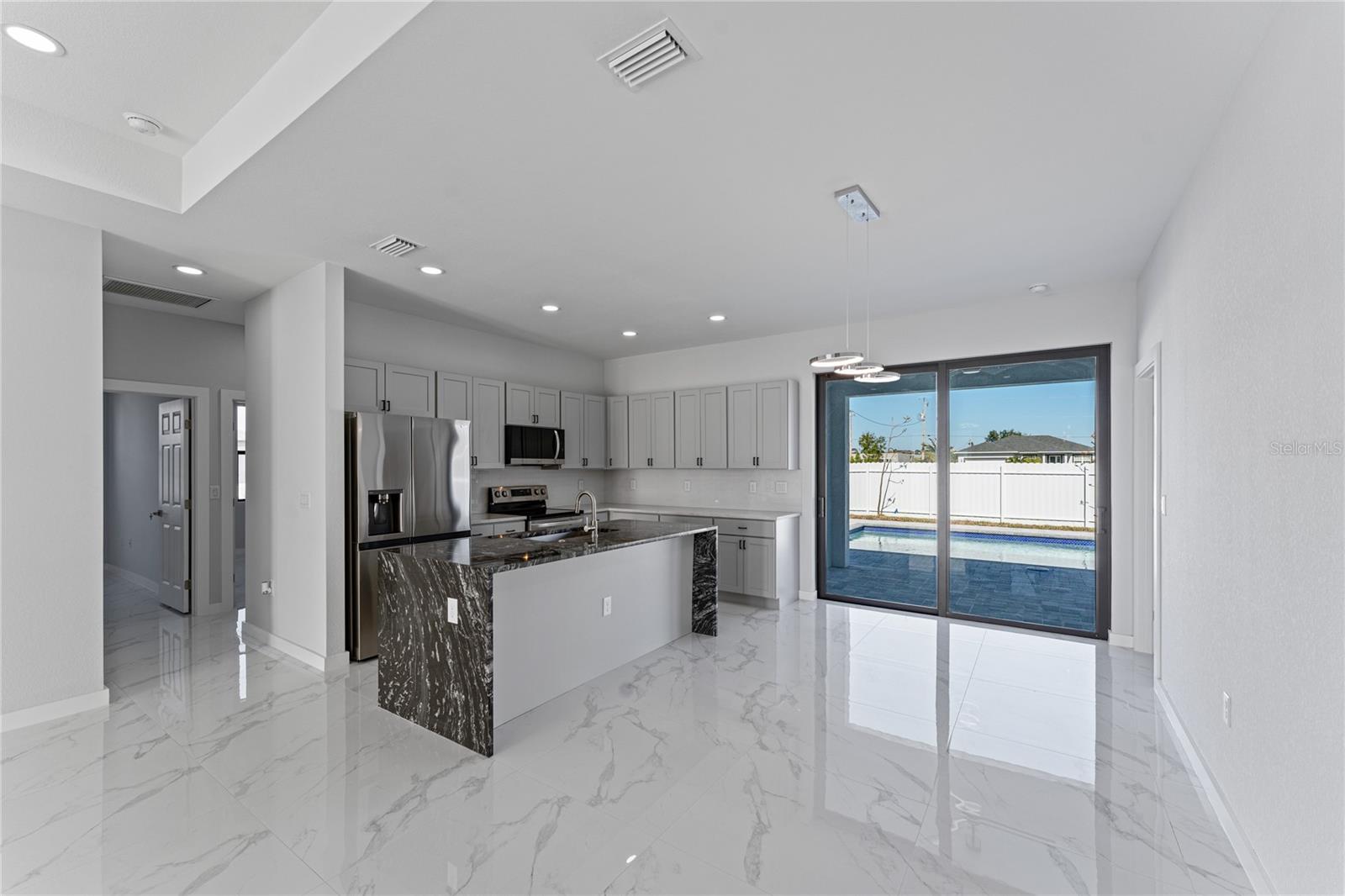 3921 NW 40TH LN, CAPE CORAL, FL, 33993