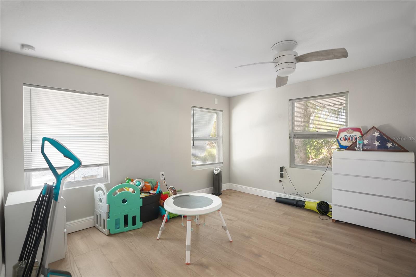 215 ANCLOTE RD, TARPON SPRINGS, FL, 34689
