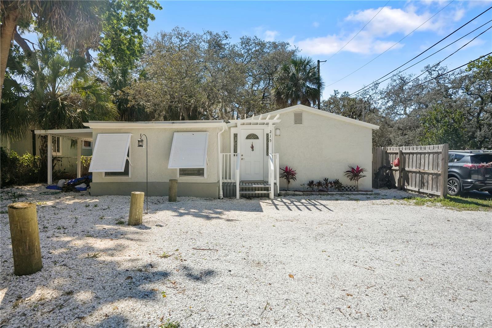 215 ANCLOTE RD, TARPON SPRINGS, FL, 34689