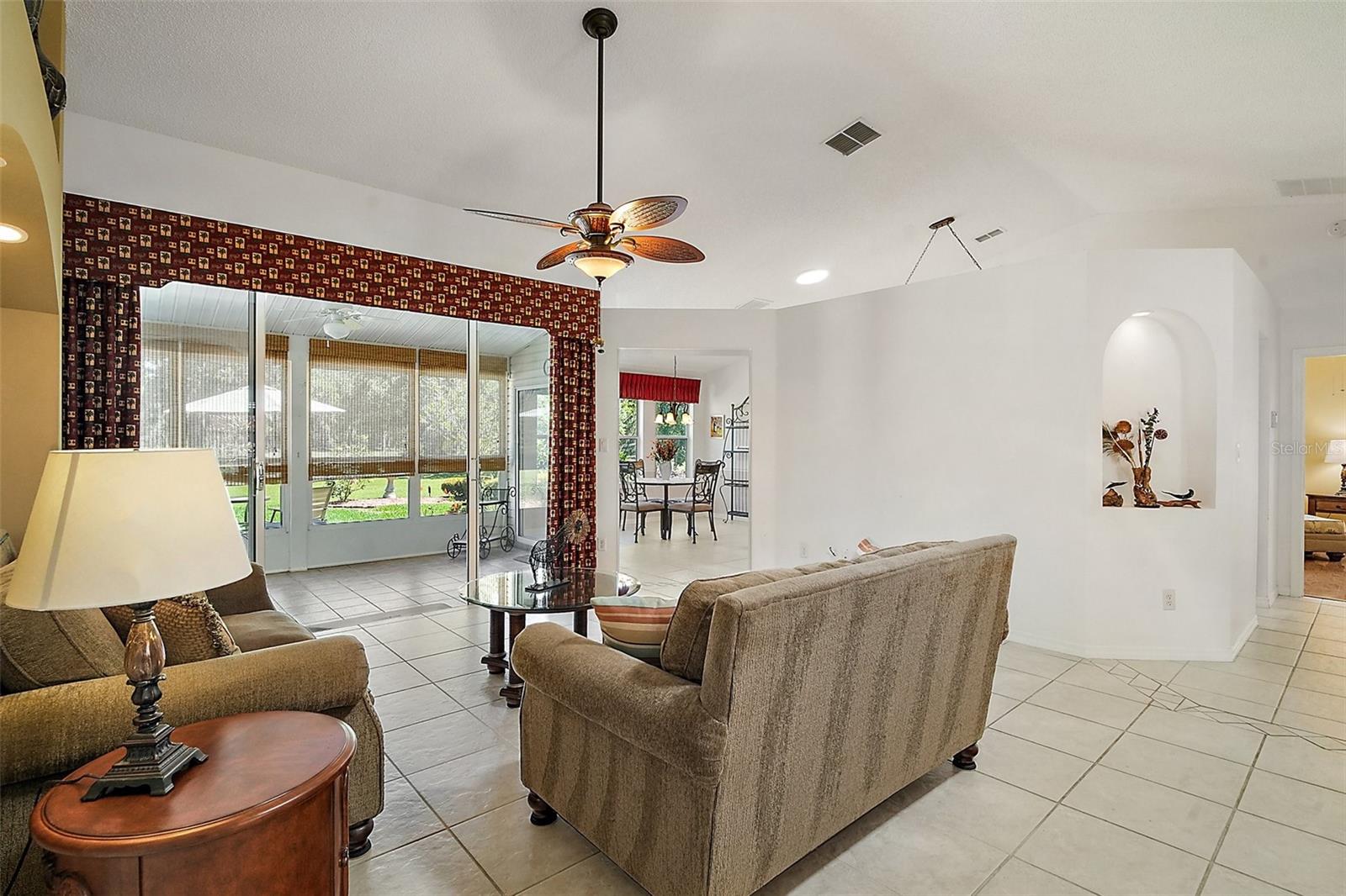 25736 WHISPER OAKS RD, LEESBURG, FL, 34748