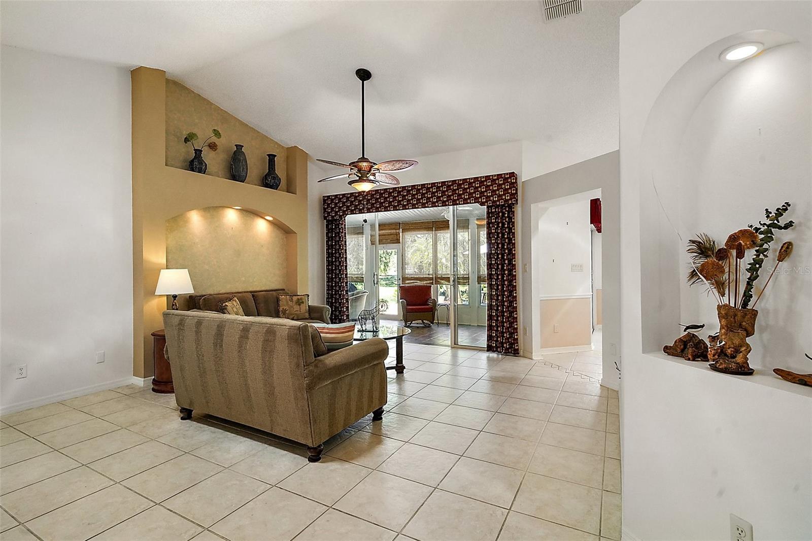 25736 WHISPER OAKS RD, LEESBURG, FL, 34748