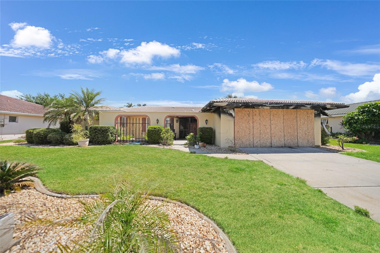 490 VIA ESPLANADE, PUNTA GORDA, FL, 33950
