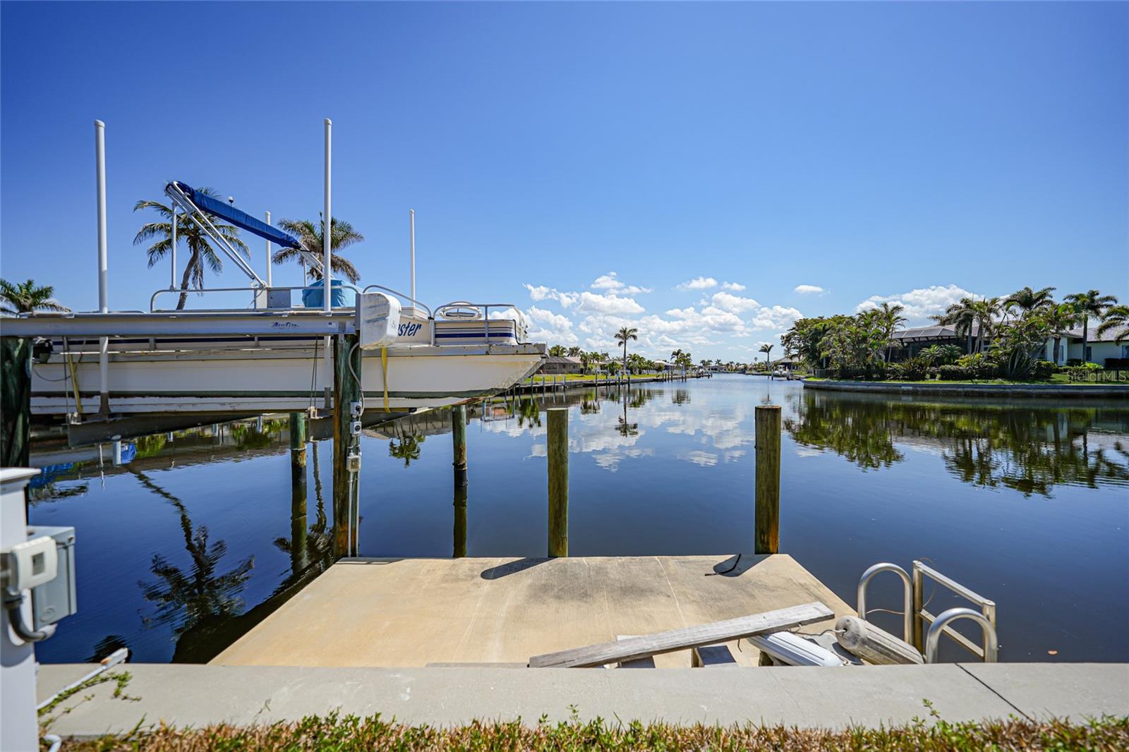 490 VIA ESPLANADE, PUNTA GORDA, FL, 33950