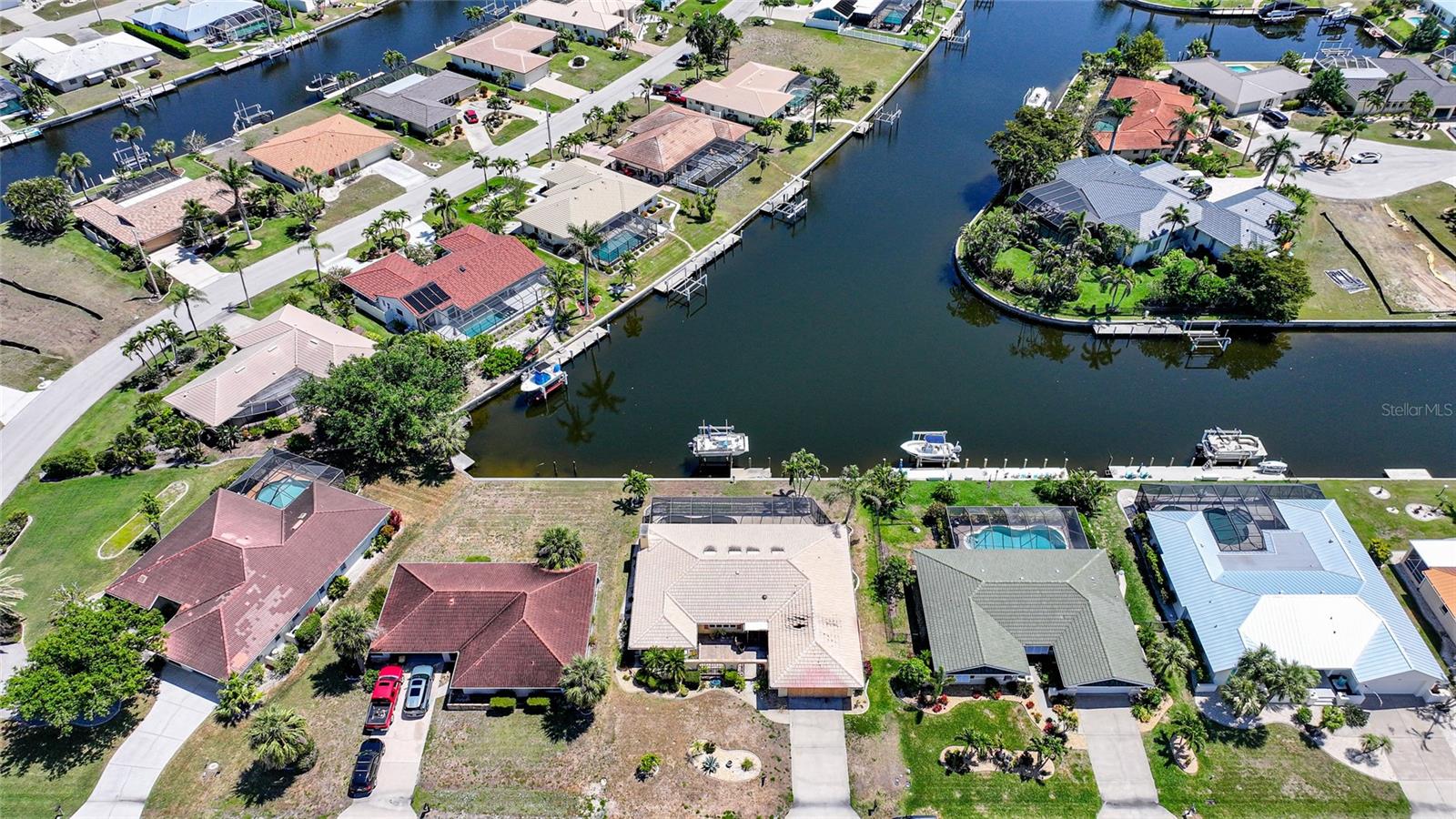 490 VIA ESPLANADE, PUNTA GORDA, FL, 33950