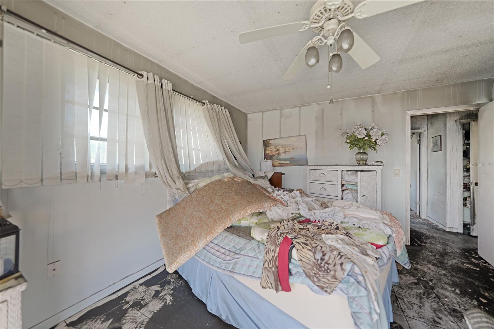 490 VIA ESPLANADE, PUNTA GORDA, FL, 33950