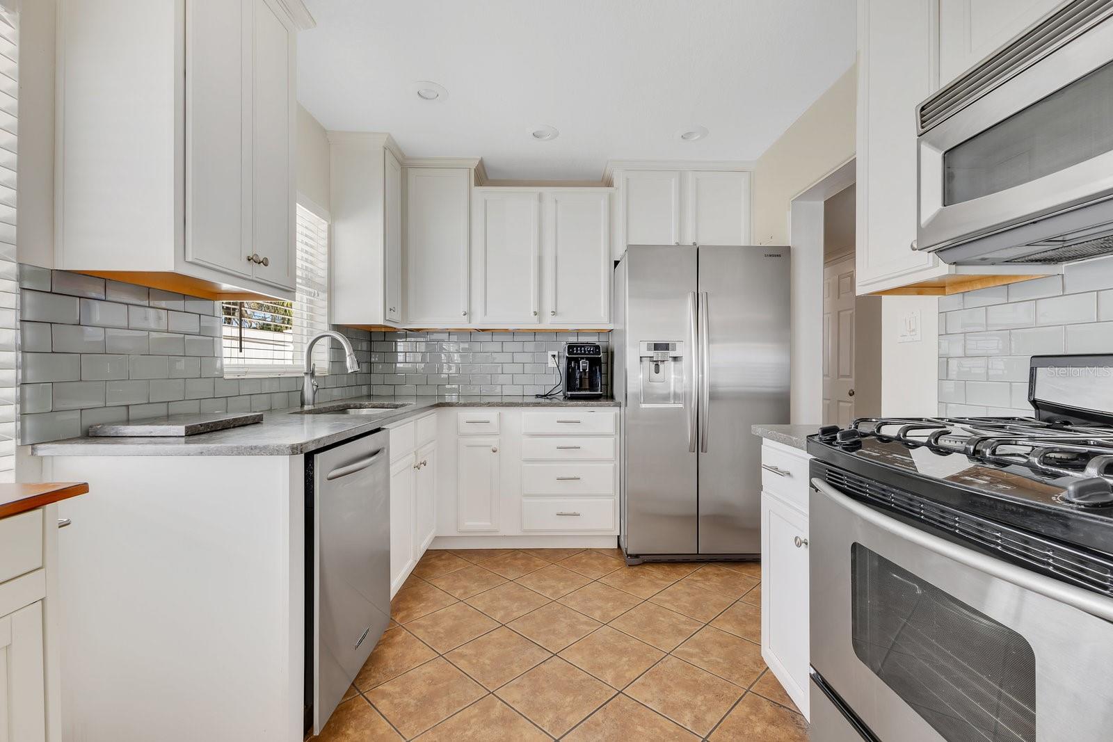3000 AMHERST AVE, ORLANDO, FL, 32804