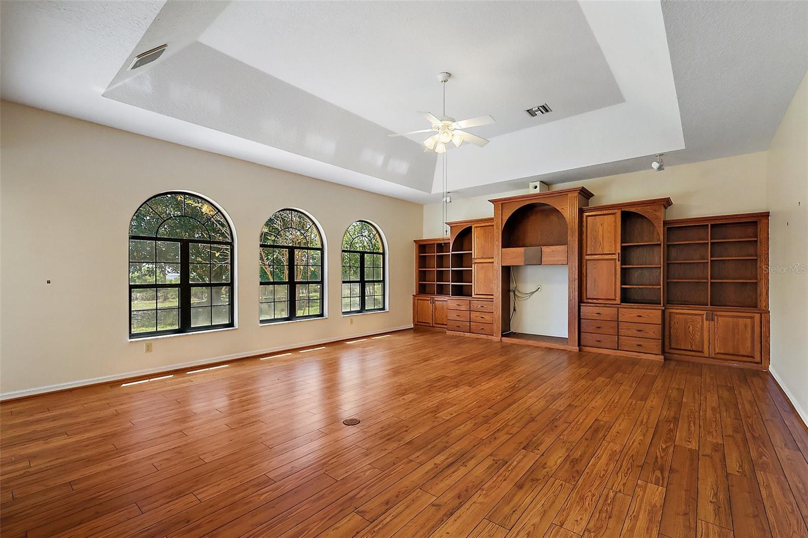 5640 SPINNAKER LOOP, LADY LAKE, FL, 32159