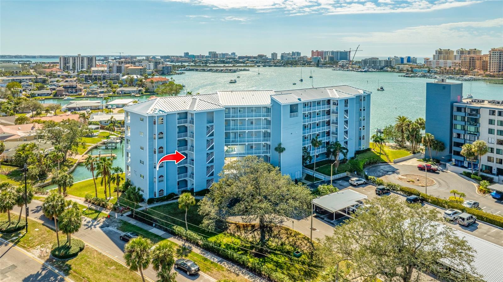 610 ISLAND WAY #302, CLEARWATER BEACH, FL, 33767