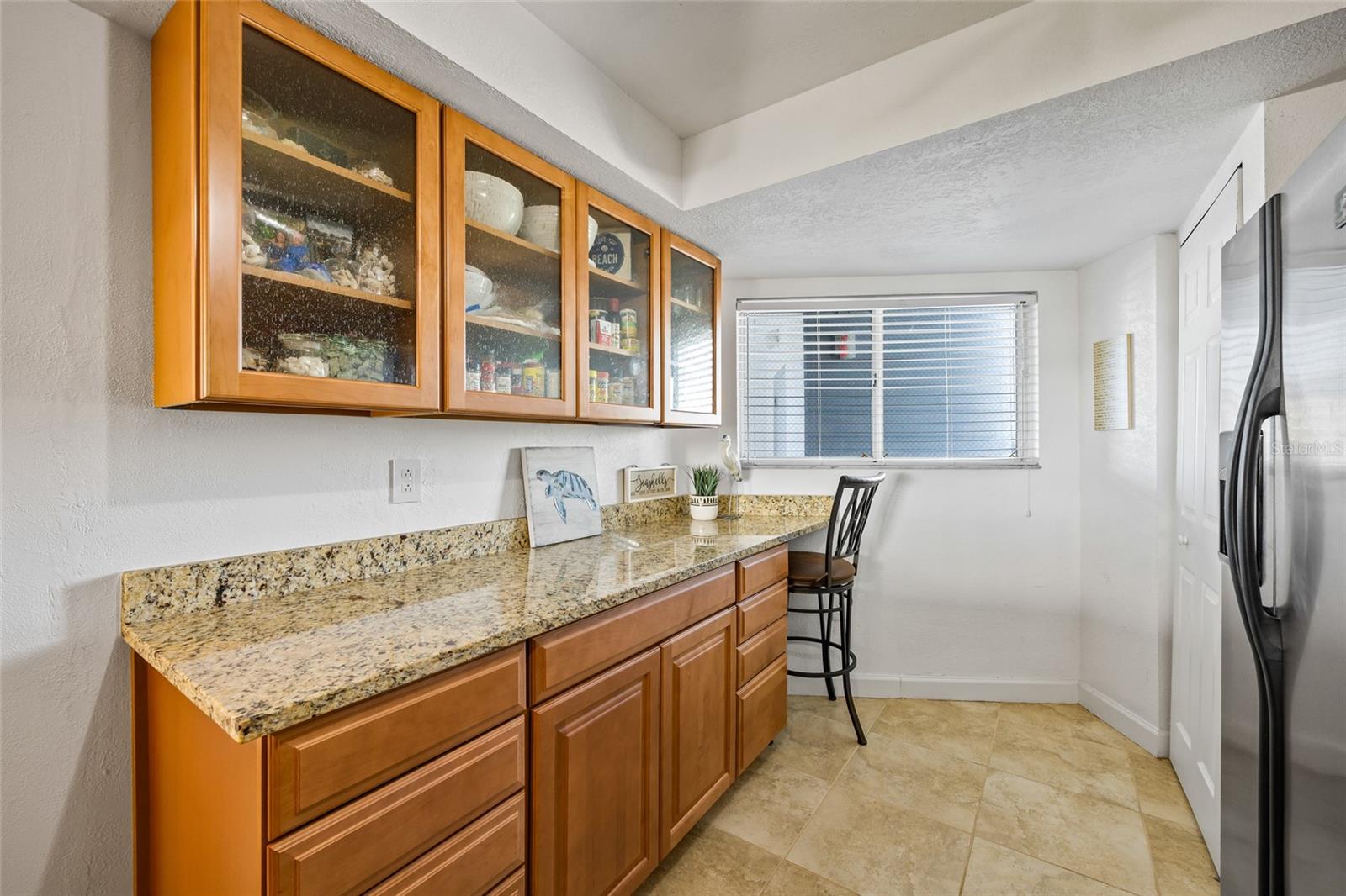 610 ISLAND WAY #302, CLEARWATER BEACH, FL, 33767