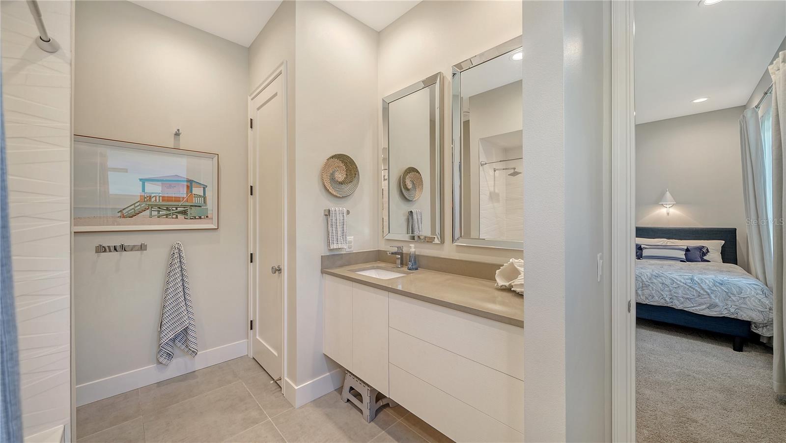 5856 MERIWETHER PL, SARASOTA, FL, 34232