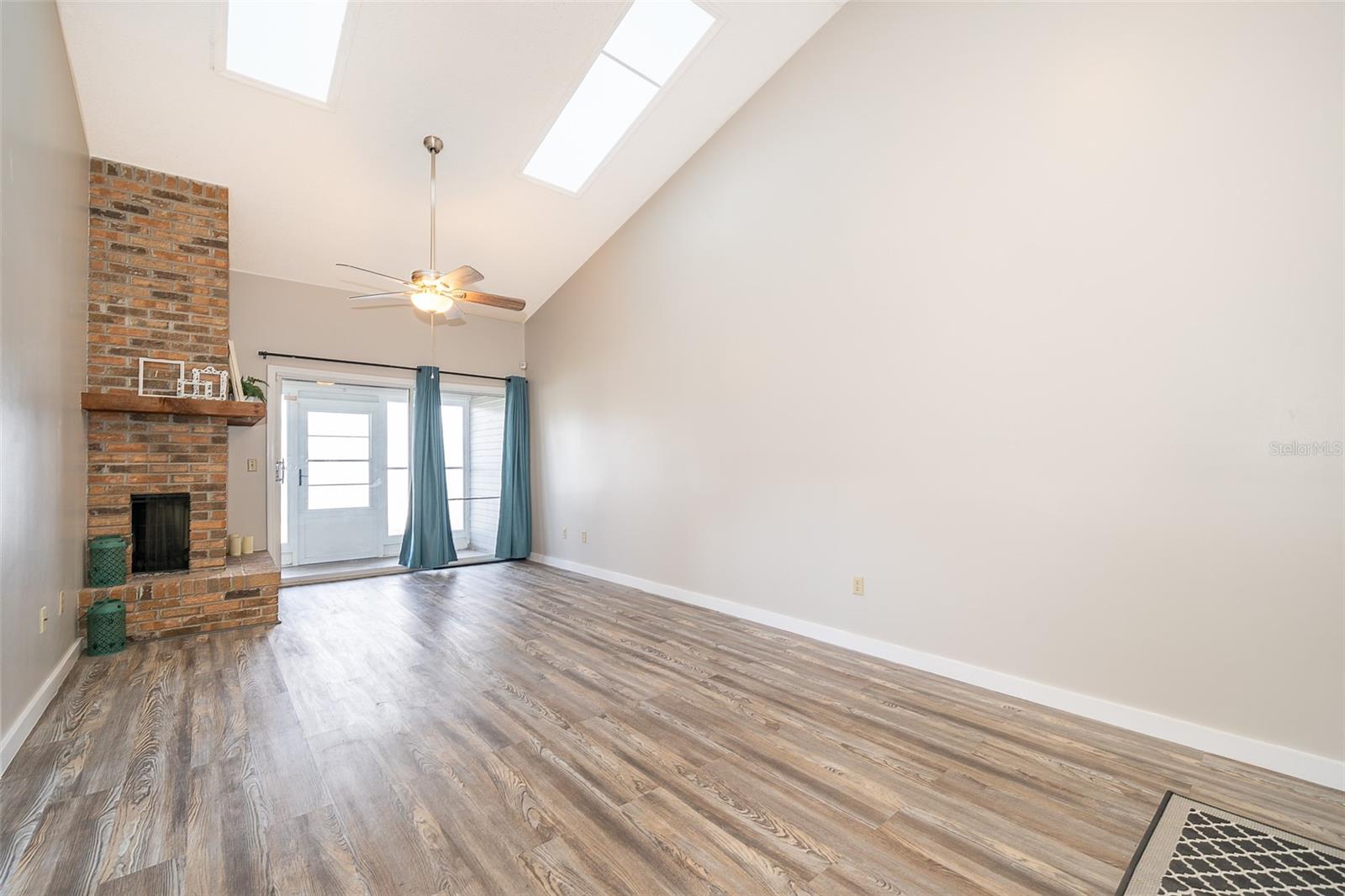 4520 SUMMERGROVE AVE, ORLANDO, FL, 32812