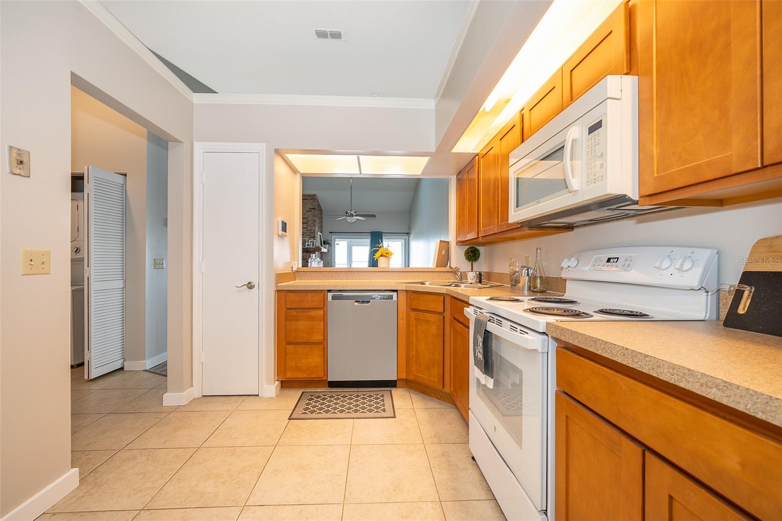 4520 SUMMERGROVE AVE, ORLANDO, FL, 32812