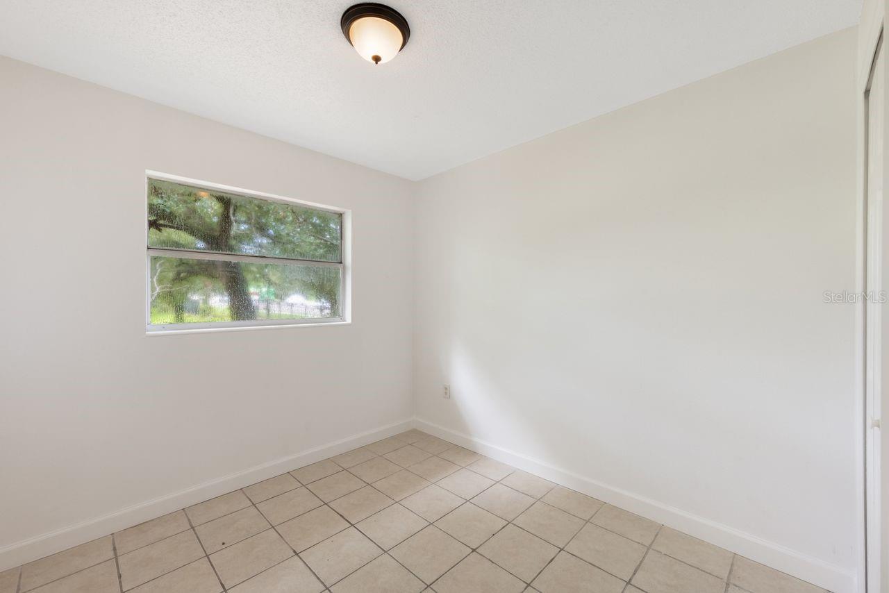4883 N PINE HILLS RD, ORLANDO, FL, 32808