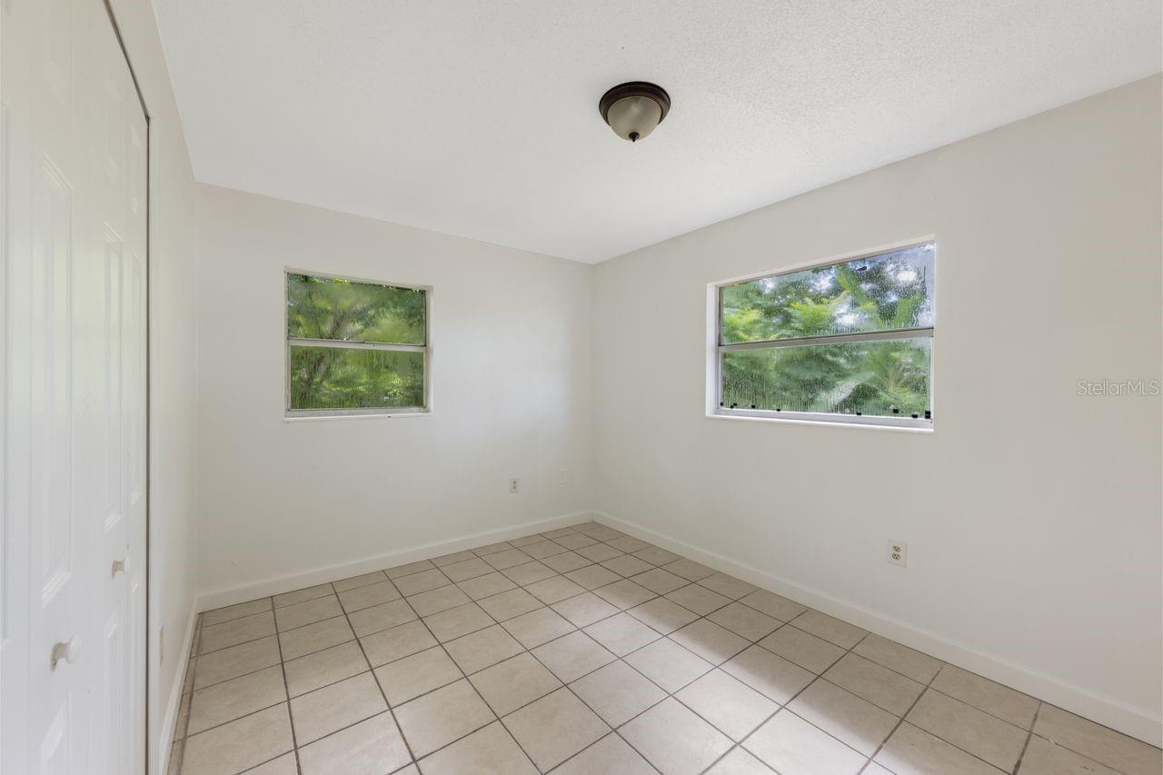 4883 N PINE HILLS RD, ORLANDO, FL, 32808
