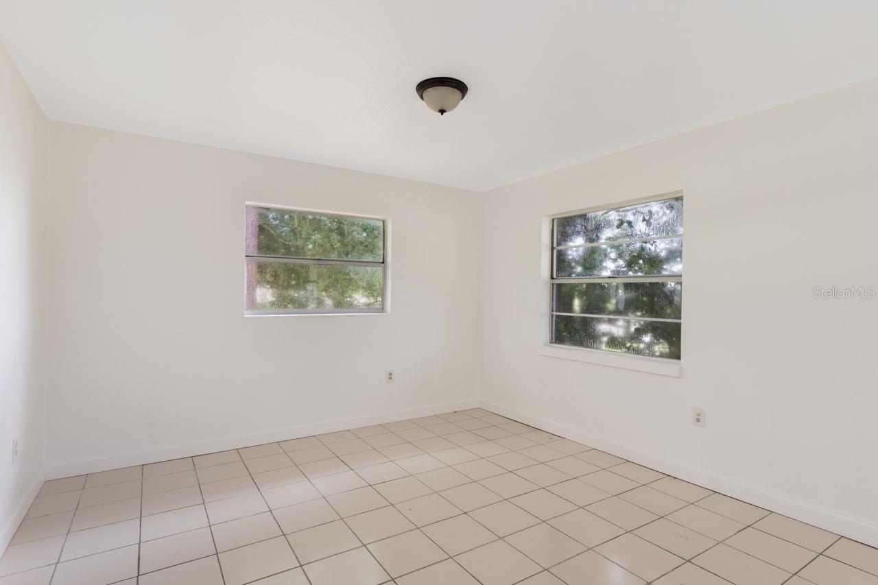 4883 N PINE HILLS RD, ORLANDO, FL, 32808