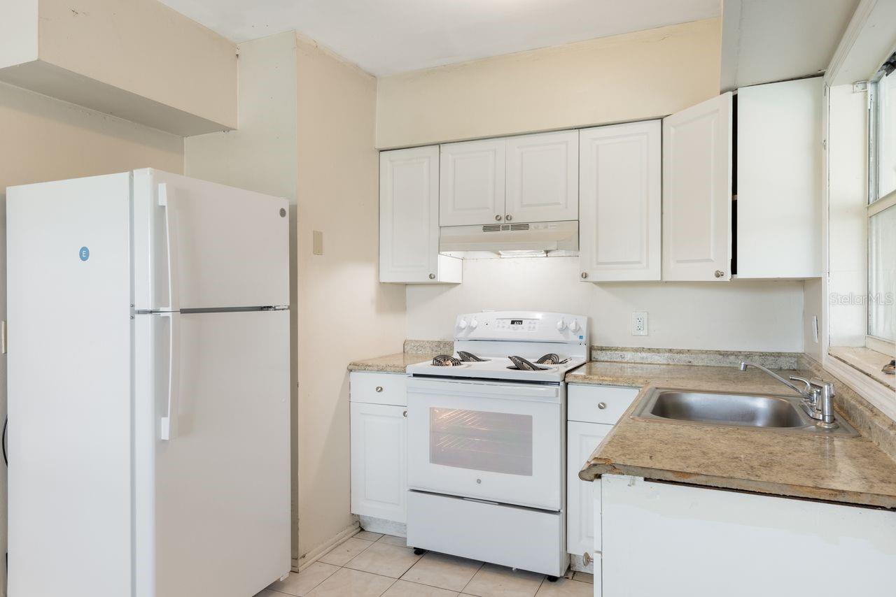 4883 N PINE HILLS RD, ORLANDO, FL, 32808