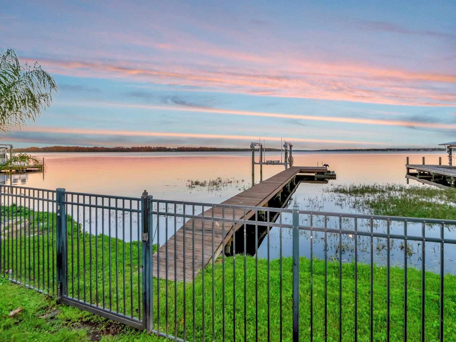 1162 TOOKES RD, TARPON SPRINGS, FL, 34689