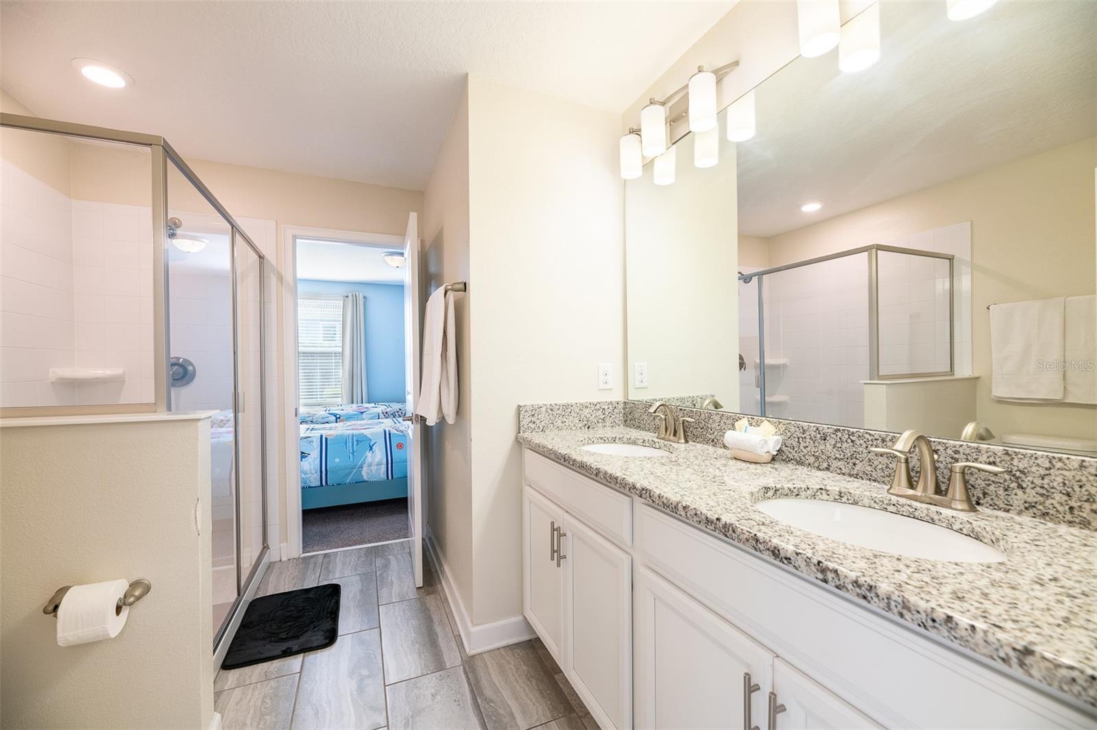 9036 STINGER DR E, DAVENPORT, FL, 33896