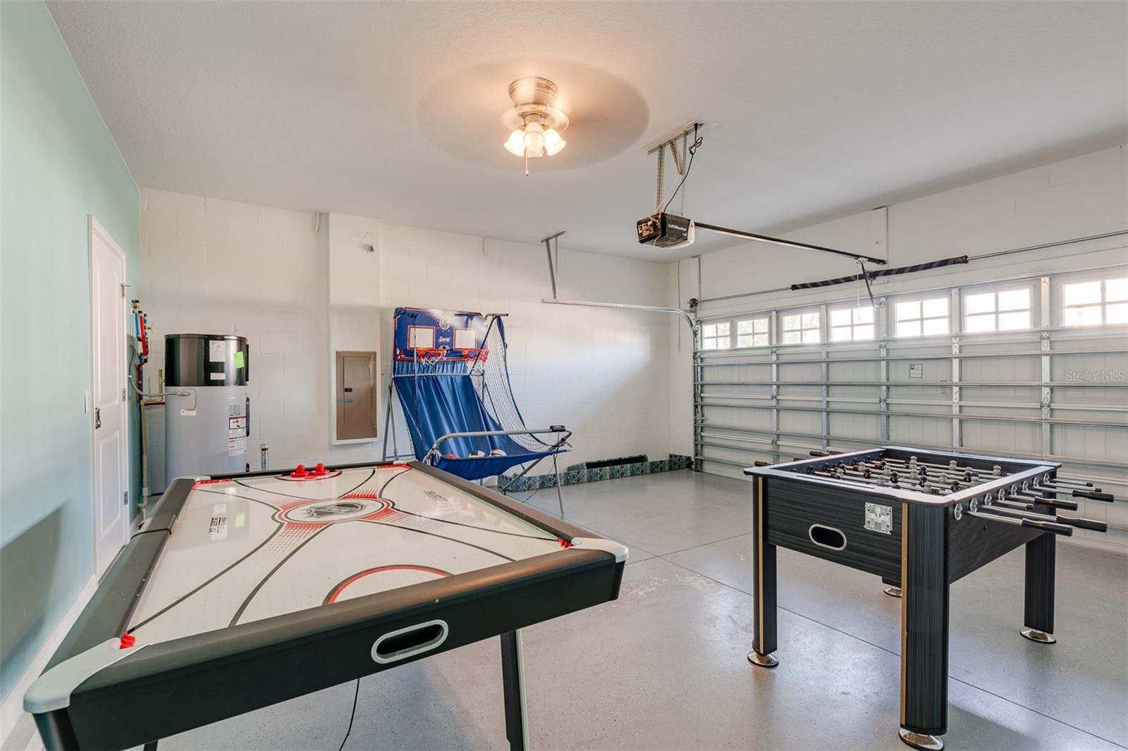 9036 STINGER DR E, DAVENPORT, FL, 33896